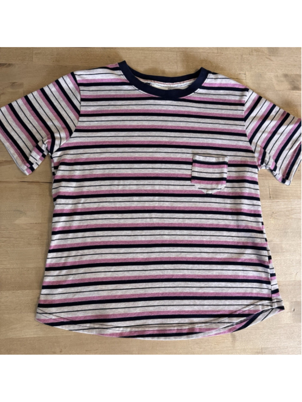 rare American Eagle AE AEBY South Korea striped womens pocket t shirt Medium